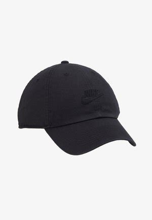 Weiße Nike Caps für deinen lässigen Look online entdecken